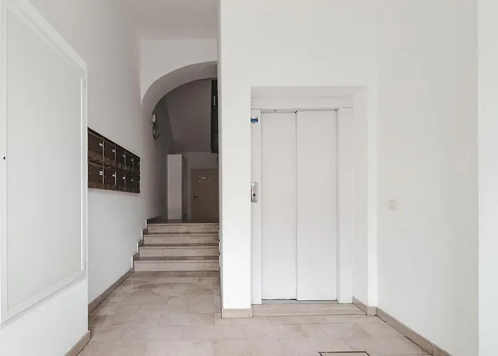 Free Parking Largo Barriera Comfort *