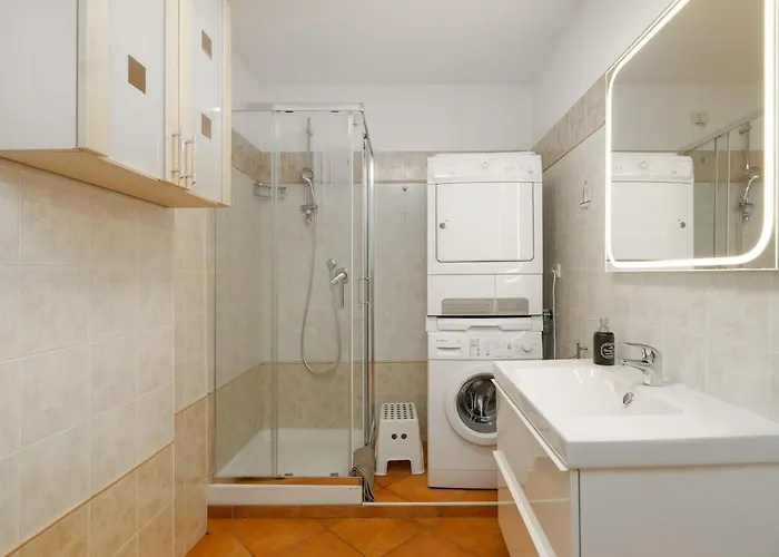 Free Parking Largo Barriera Comfort Apartman