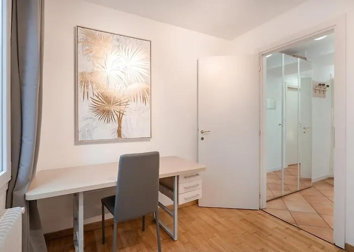 Free Parking Largo Barriera Comfort * Trieszt