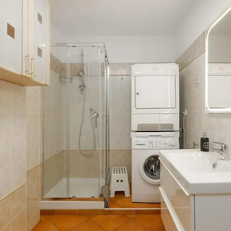 Free Parking Largo Barriera Comfort Apartamento
